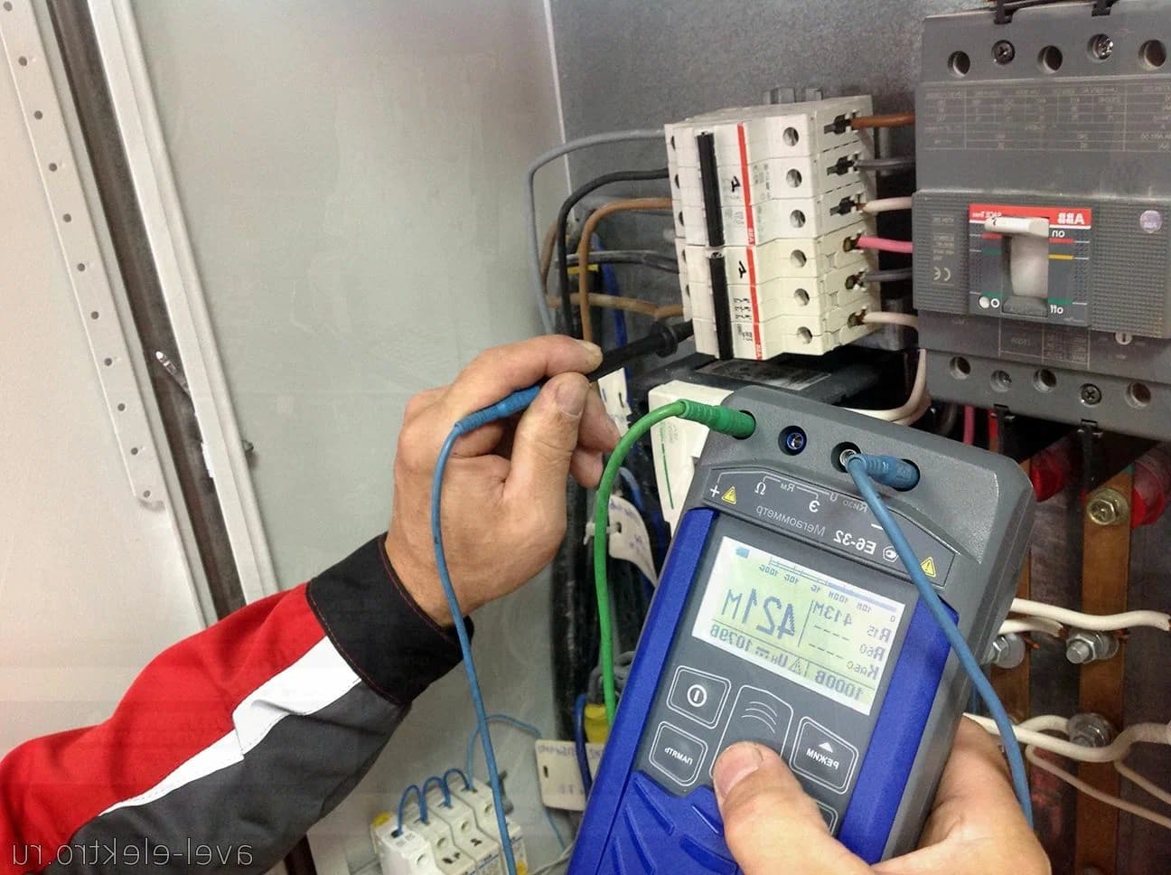 Наладка испытания РЕЛЕЙНОЙ зашиты на подстанциях до 500 кВ